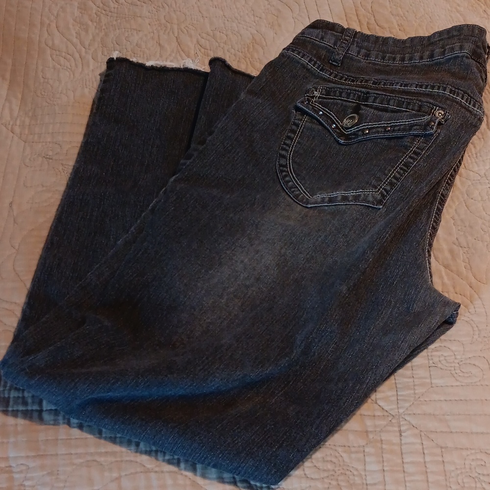 APII women's detailed jeans